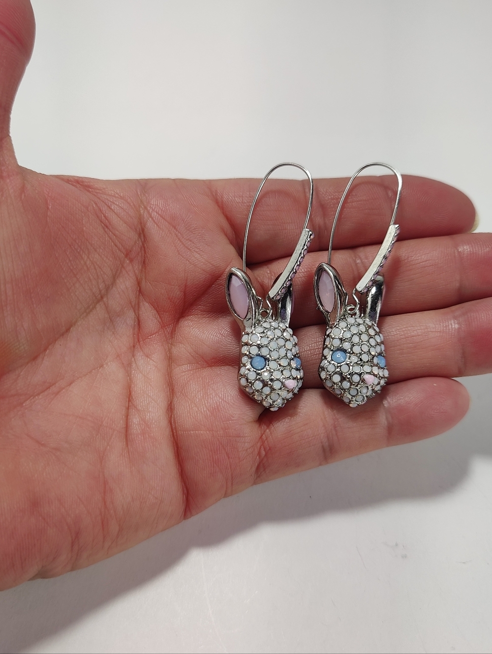 Betsey Johnson Bunny Earrings Glass Stone Rabbit Dangle Pastel Opal Blue Silver - Picture 3 of 6